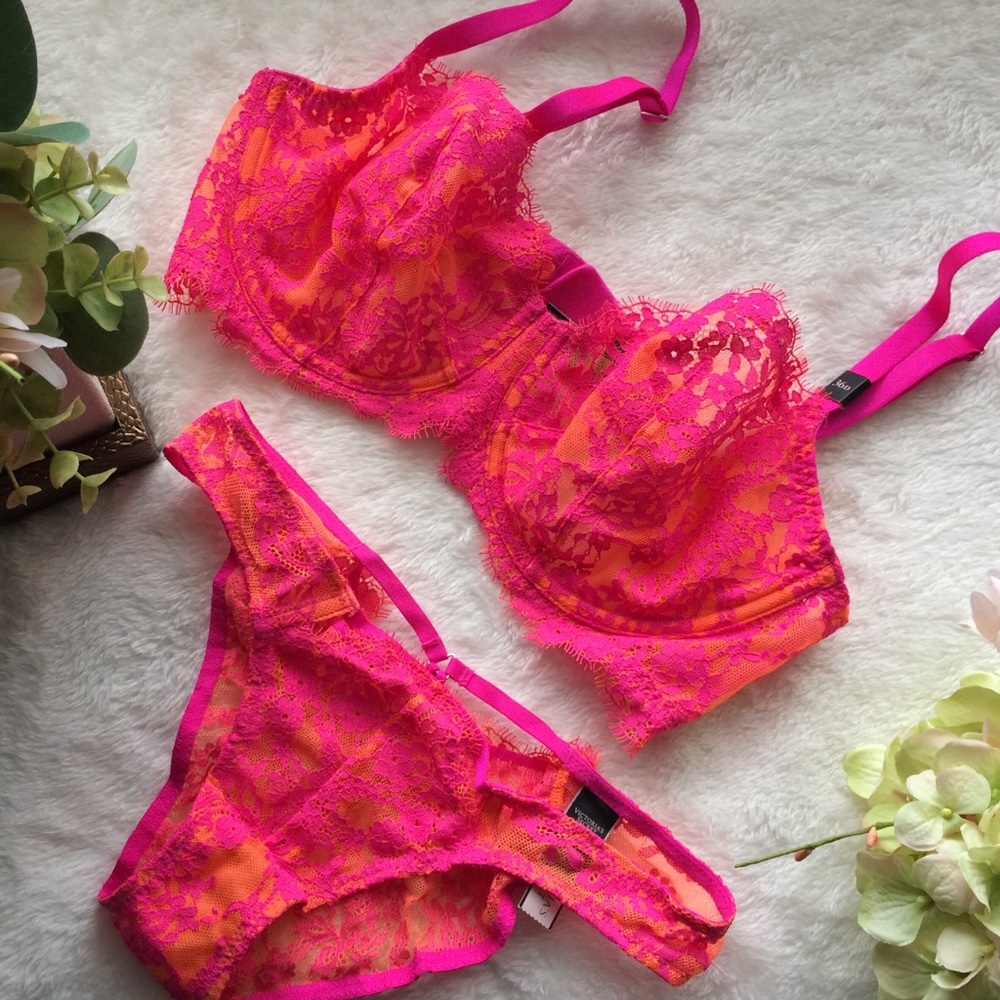 Victoria’s Secret 36D/S Bundle